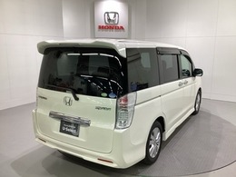 Honda認定中古車 U-Selectは3つの安心をお約束します。　1　Hondaのプロが整備した安心。 2　第三者機関がチェックした安心。　3　購入後もHondaが保証する安心。