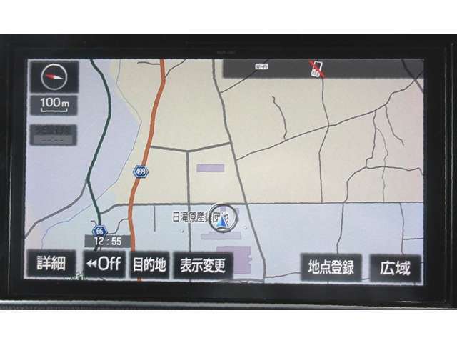 ナビは純正品。フルセグテレビ・CD・DVD・Bluetooth・SDオーディオ対応。