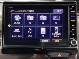 純正8インチナビです。フルセグTV・DVD再生可能！Bluetoothでお好きな音楽お聞きいただけます。所定の時期に3回の無料地図更新つき！！