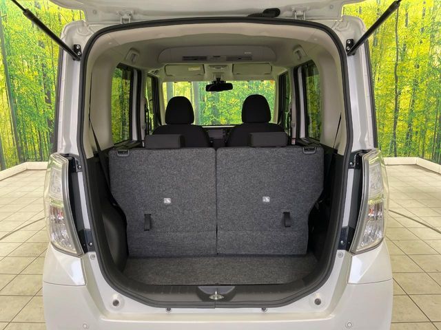 普段のお買い物や通勤、送迎等に十分な荷室スペースを確保しております。セカンドシートを倒すと、大きな荷物の積載も可能です♪