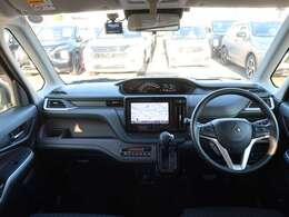 1年間走行無制限の三菱認定UCAR保証は全国の三菱ディーラーでご利用いただけます