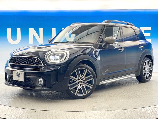 ●無料付帯の保証の他、安心の最長3年・走行無制限保証（有償）をご用意。輸入車を安心してお楽しみいただける様、保証内容も充実はもちろん、無料点検＆オイル交換やロードサービスも付帯しております。