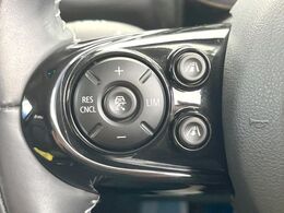 ●アクティブクルーズコントロール：前の車との車間距離を一定にとりつつ、一定速度で自動走行してくれる次世代のクルーズコントロール！主に高速道路や自動車専用道路で使用する便利な機能です！