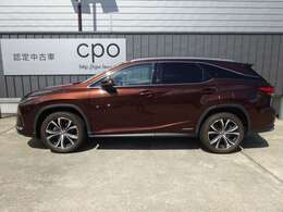 2年間の距離無制限の認定中古車保証が付帯されます。