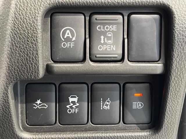 【パワースライドドア】スマートキーや運転席のスイッチでスライドドアの開閉が可能♪電動だから力を入れてドアを開ける必要が無く、小さいお子様でも、重い荷物を持っている時もラクに開け閉めできます♪