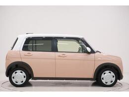 県内13店舗にて常時500台以上ダイハツ車を展示中です。見て、触って、納得のいく一台をぜひ見つけてください。