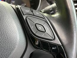【レーダークルーズコントロール】高速道路での長距離走行が楽に！！自動で速度を保つクルーズコントロールが、衝突軽減システムと連携し、前方の車両を感知して車間を保つように速度調節してくれます！！