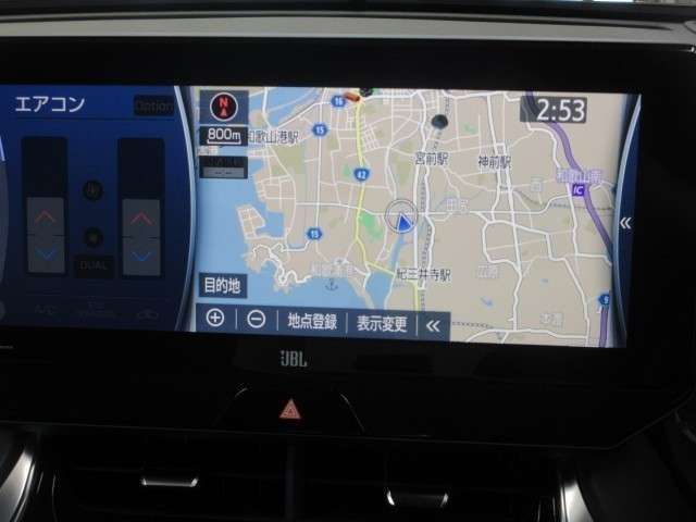 純正ナビを装備。タッチパネル式で使いやすく、お出かけもラクラクです。（T-Connectナビ機能無料申込期間　～2026年5月31日迄です。）