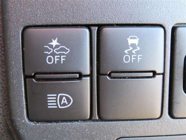 衝突軽減システムの「スマートアシスト」搭載！安全運転のサポートをしてくれます。