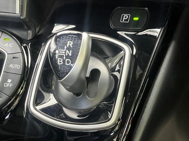 お車に合わせて無料保証以外にも、保証範囲、期間、距離を拡充させた有料保証もご用意しております！中古車の購入が初めてで不安・・・というお客様もご安心ください！