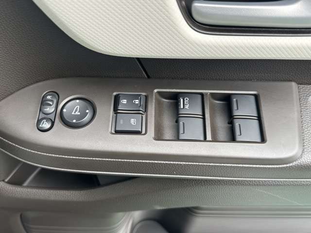 ★納車前に、当社の指定工場で納車前点検を行って納車しますので、安心してお乗りいただけます！もちろん、点検料は車両本体価格に含まれています！