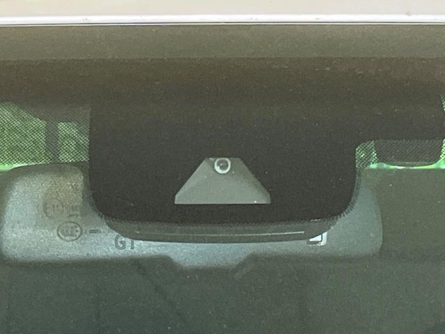 【問合せ：0776-53-4907】【トヨタセーフティセンス】走行中に前方の車両等を認識し、衝突しそうな時は警報とブレーキで衝突回避と被害軽減をアシスト。より安全にドライブをお楽しみいただけます。
