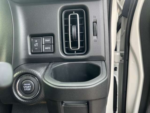 ☆ハヤシの車検は1時間の短時間車検を実施しております。不慣れな代車に乗ることもないので多くのお客様にご好評いただいております☆