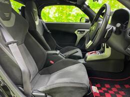 「この車の写真をもっと見たい」「状態が気になる」「この装備はついている？」どんな小さな疑問でもお気軽にお問い合わせください！