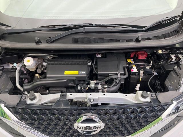 親切・丁寧な専門メカニックスタッフが応対！・車検・点検整備・事故等の修理などアフターサービスも安心。お車のカスタマイズもネクステージのサービススタッフまでご相談ください！