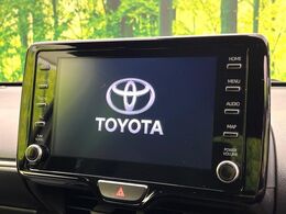 【ナビ機能付きディスプレイオーディオ】ナビ機能搭載の他、お持ちのスマートフォンと連携して、ナビやbluetoothでの音楽再生が可能です♪デザインはもちろん操作性も良好！