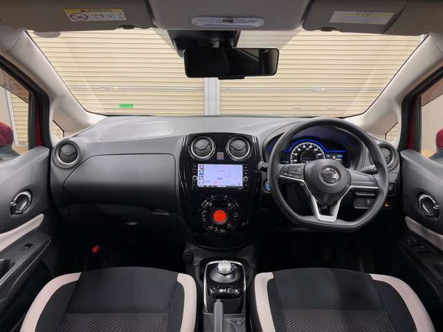 ご納車前に弊社提携の指定工場や認証整備工場にて【法定24ヶ月点検整備】を行いますのでご安心下さい。