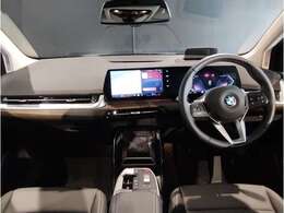 ☆センターパネルを運転席側に僅かに傾けたBMW独特のインパネ☆【駆け抜ける歓び】はここからもスタートしております☆