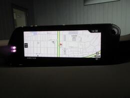 7世代になり地図表示が、従来のナビSDよりもより高詳細に変わっております。交差点・標識も判り易く変化。もちろん端末を通信ケーブル接続していただければAndroidオートやApple CarPlayにも
