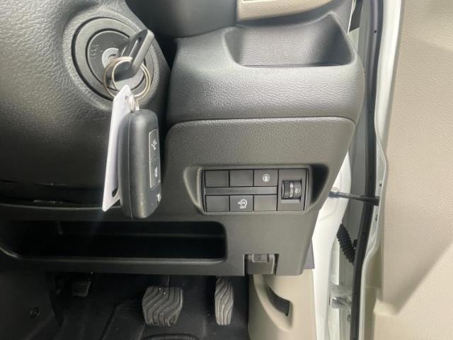 こちらのお車はいかがでしょうか？少しでも気になっていただけましたら是非お問い合わせください！さらにお車の詳細をお送りいたします！