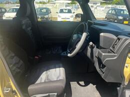 WECARSではほぼ毎日新しい在庫車両を入荷しております！お客様のこだわりを叶える1台がきっとWECARSにあるはずです！