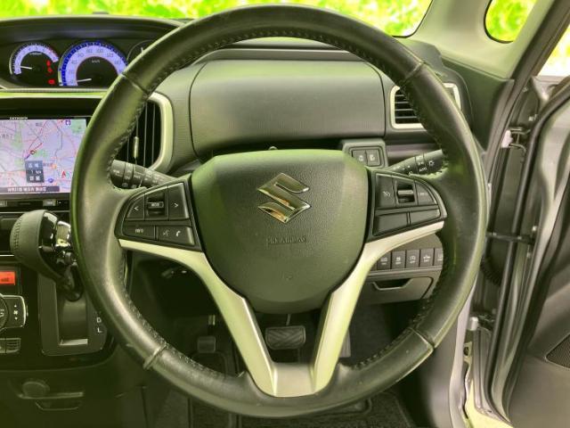 WECARSの展示場では実際に見て、触ってお車をお選びいただけます！知識の豊富な営業スタッフが様々なカーライフをご提案いたします！