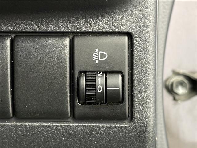 【運転席操作部】快適なドライブを楽しむための機能が装備されています！運転席から触れるので、使いやすいです！除菌プランいれていただくと、さらに清潔で安心していただけます！