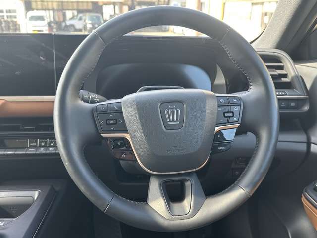 ★修復歴車一切ありません！それどころか、弊社の仕入在庫につきましては、フェンダー、ボンネット、ドアパネル等の交換歴、修理歴のある車両は基本的に仕入れを行いませんので高品質な車両のみ在庫で揃えています！
