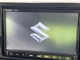 【純正8型ナビ】人気の純正ナビを装備。オーディオ機能も充実しており、Bluetooth接続すればお持ちのスマホやMP3プレイヤーの音楽を再生可能！毎日の運転がさらに楽しくなります！！