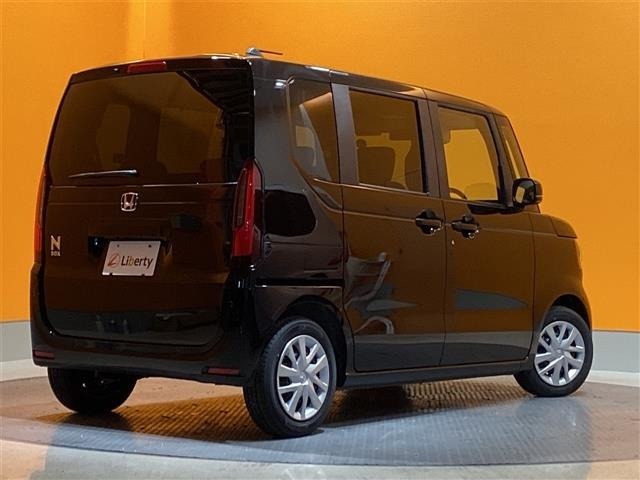 ■□■□■ 在庫車のほとんどは、オートオークションもしくはディーラーさんから購入したものなので、品質も保証されています！！ もちろん全車修復歴無車です♪  ■□■□■