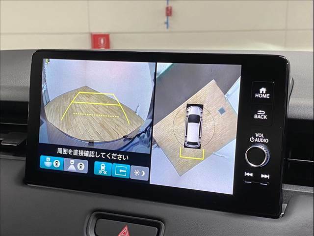 360カメラ搭載。駐車時も安心です。