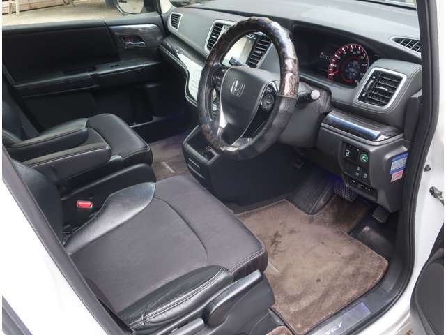 グループ在庫150台以上　在庫にない車も探せます★今必需品のドライブレコーダーも取り付け可能です　本店ではヴェルファイア　ロードスター　クラウン　LS　スカイライン　マークX　86　在庫も豊富