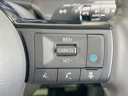 【プロパイロット】高速道路での長距離走行が楽に！！渋滞時と巡回走行のシーンで、アクセル・ブレーキ・ステアリングを自動で制御し、長距離運転の負担を軽減してくれます♪