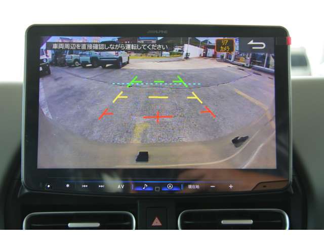 ナビ連動バックモニター付きです！ガイドラインも表示されますよ＾＾車庫入れ楽々です♪お問い合わせは079-280-1118、カーズカフェ　カーベル姫路東までお気軽にお電話ください＾＾