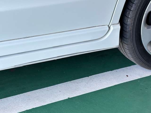 新品タイヤやスタッドレスタイヤのご希望の方は、お知らせ下さい。車種に合わせたサイズをお調べしてご提案させていただきます。