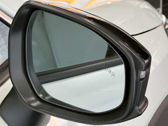 ブラインドスポットモニター搭載☆車線変更時など死角の危険を光でしらせてくれます。 お気軽にお問い合わせください☆彡株式会社三和サービスDuxy可児店TEL0574-61-3333 〒509-0203 岐阜県可児市下恵土字広瀬5864-1