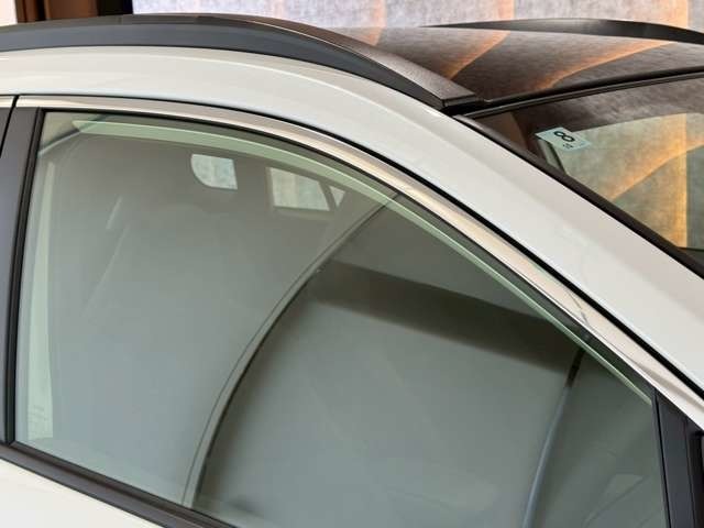 オプションにてサイドバイザーを搭載できます☆カスタムのことなら是非Duxy可児店へ！ お気軽にお問い合わせください株式会社三和サービスDuxy可児店TEL0574-61-3333 〒509-0203 岐阜県可児市下恵土字広瀬5864-1