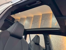 メーカーオプションのパノラマルーフ☆快適なドライブをお楽しみください♪クルマ選びはまず、お店選びから☆どうぞDuxy可児店で上質なお車を！世界に一つのお車をご用意させていただきます。お問い合わせ下さい