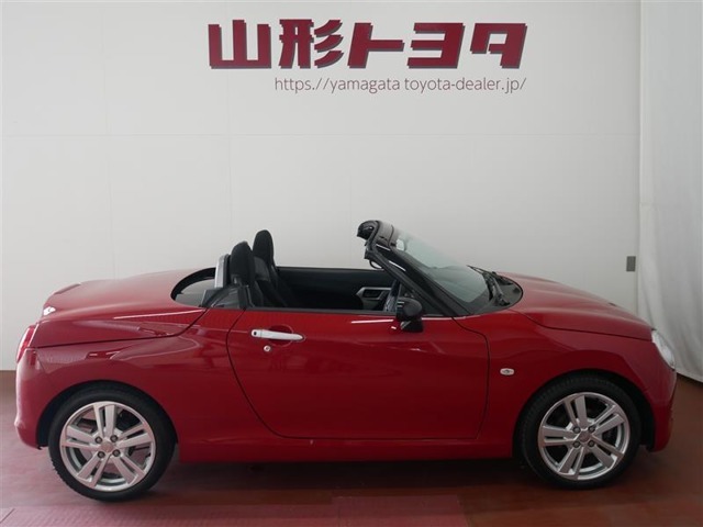 コンパクト車の『C』と、オープンカーの『open(オープン)』を足して コンパクトオープンカーの『Copen(コペン)』です♪