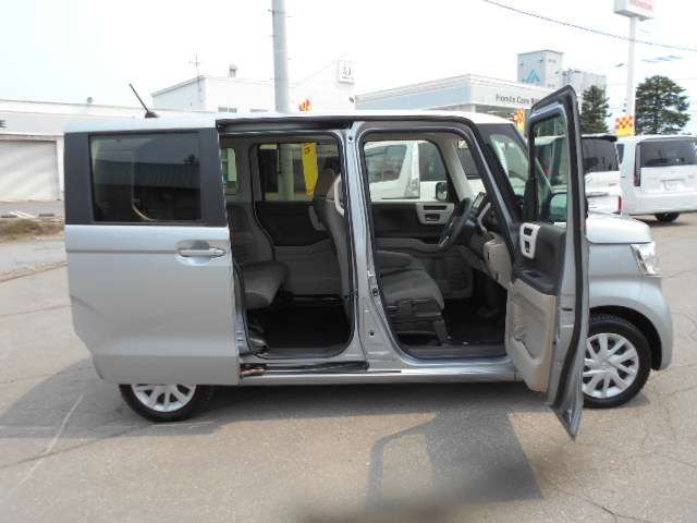 中古車をご検討中のお客様！ぜひ、便利なお気に入り登録をご利用くださいませ！クルマの写真のそばにある白い「お気に入り追加」のボタンをポチッとするだけで、気になるクルマにすぐアクセスできます☆