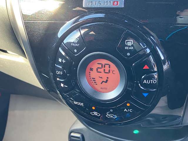 当社では車のヘッドライトやホイールまでコーティングできる「まるごとガラスコート」をご用意しております☆日産プリンス兵庫限定のコーティングを是非この機会に♪