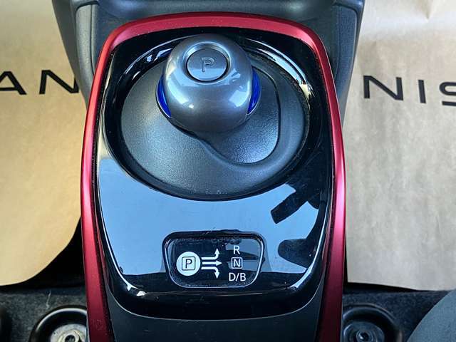 よりドライブを楽しんで頂く為に多種多様なナビも取り揃えています☆気に入ったナビゲーションを使って遠方のドライブも指一本、ピッピでラクラク♪