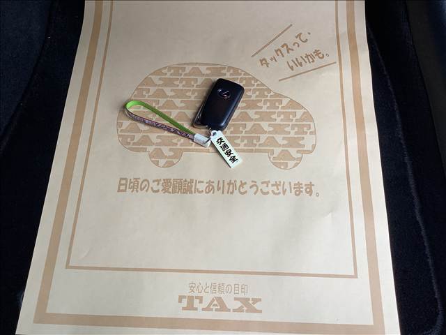 ★スマートキー★開け閉め楽々なスマートキー♪エンジン始動も鍵を指す手間いらず！
