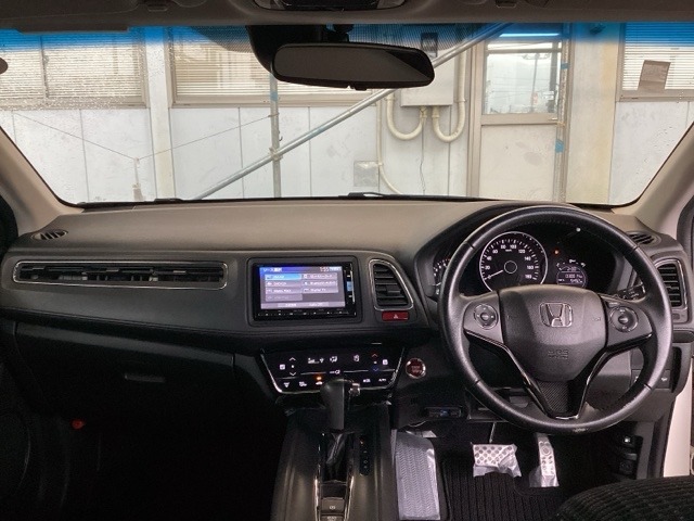 フロントガラスが大きく、ワイドな視界で運転もしやすくなるように、設計されています。