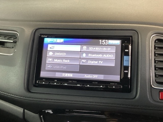 ナビ機能だけではありません、フルセグTVやDVD等、オーディオ機能も充実しています。