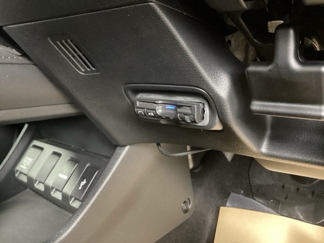 ETC付いてます。ETCが使用可能な道路通行料はキャッシュレスでスマートに走行できます。再セットアップして納車致します。