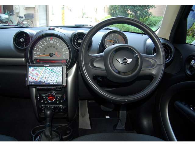 カロッツェリアナビゲーション（AVICーMRP900）・TV・SDカード・バックカメラ　純正オーディオ　ETC