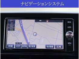 【ナビ】純正SDナビが付いています。CD録音やDVD再生、Bluetoothオーディオ、フルセグTVなどの音楽機能がご利用頂けます。