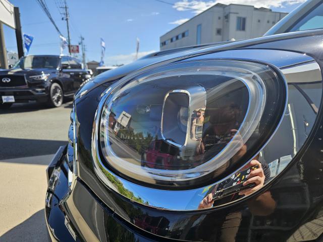 自社工場完備。点検整備やアフターもお任せください。そのほか、専用ブースにて各種コーティングを行っております。