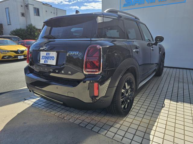 ご覧頂きありがとうございます。フリーダイヤル、メールでお気軽にお問合せ下さい。ご来店の際は『カーセンサーを見た』と言っていただければスムーズにご案内できます。お問い合わせ、ご来店をお待ちしております。